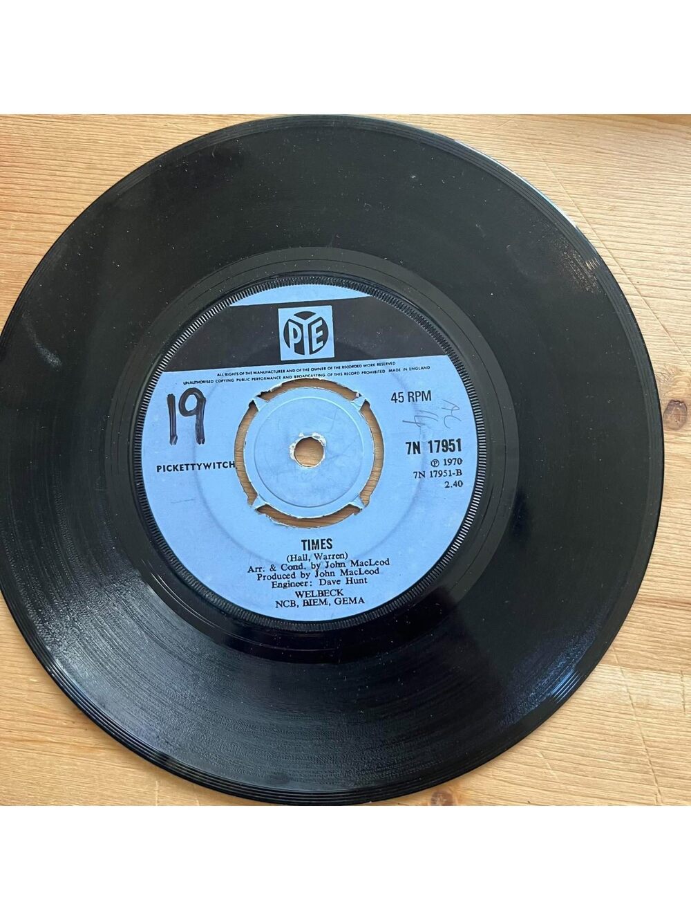 Pickettywitch - Times/(It's like a) Sad Old kinda' Movie 45rpm VG+ R19